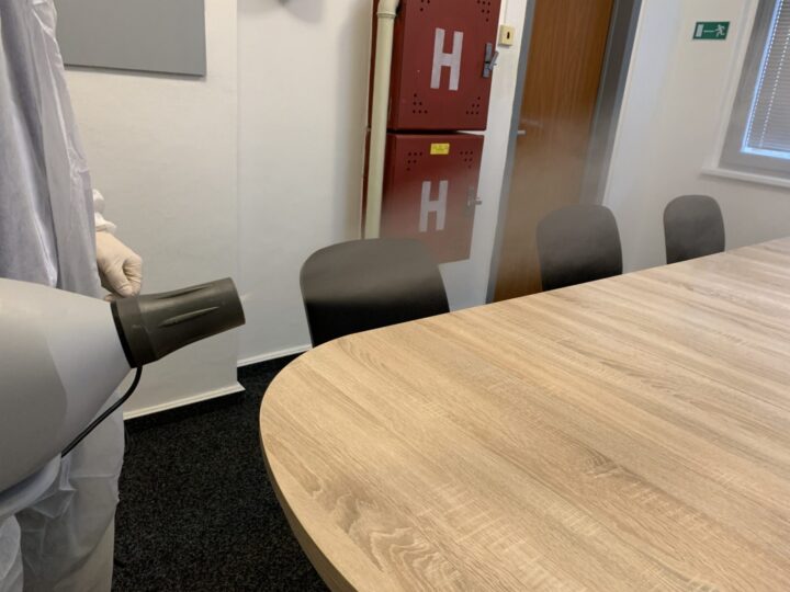 Dezinfekce veřejných prostor